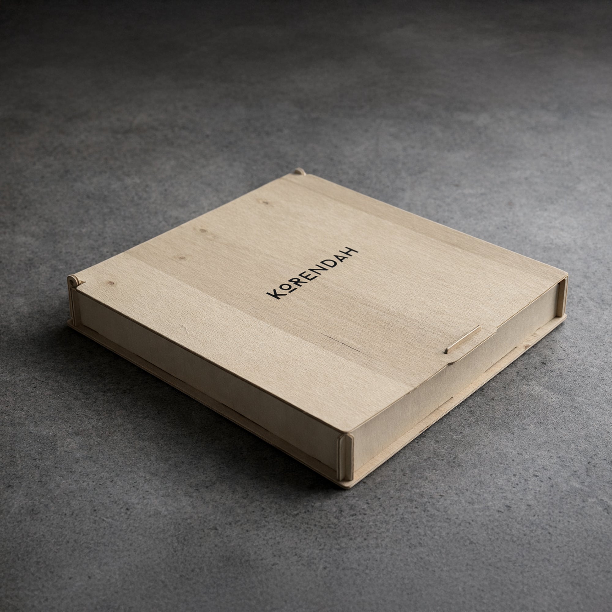 Korendah – AURA / Satin Chrome